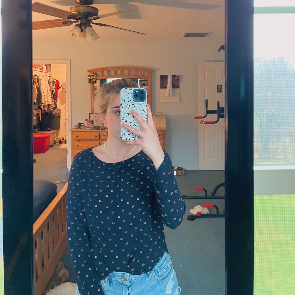 Cute, foxy blouse
